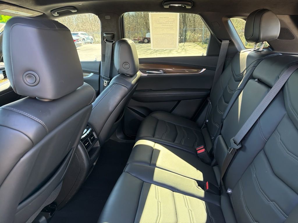 Used 2023 Cadillac XT5 Sportv w/ Platinum Package image 12