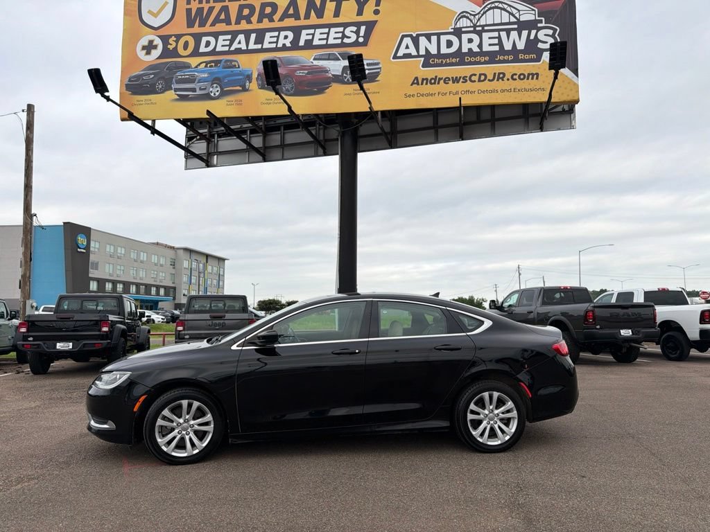 Used 2016 Chrysler 200 Limited w/ Anniversary Edition FWD image 2