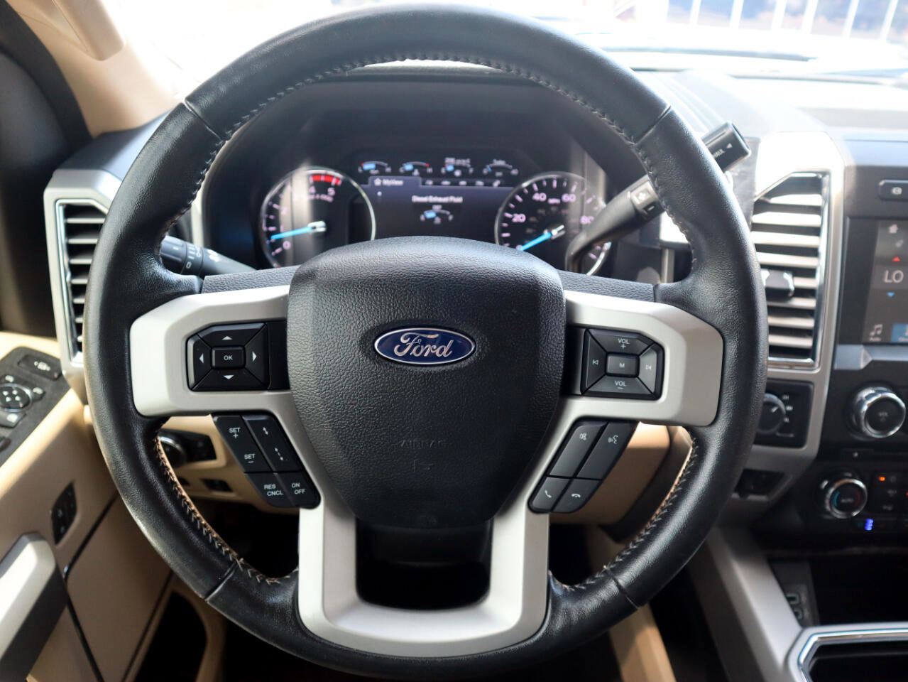 Used 2017 Ford F350 Lariat w/ Lariat Ultimate Package image 19