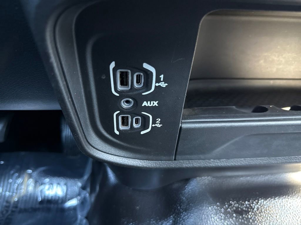 Used 2023 RAM 3500 Tradesman w/ Chrome Appearance Group image 32