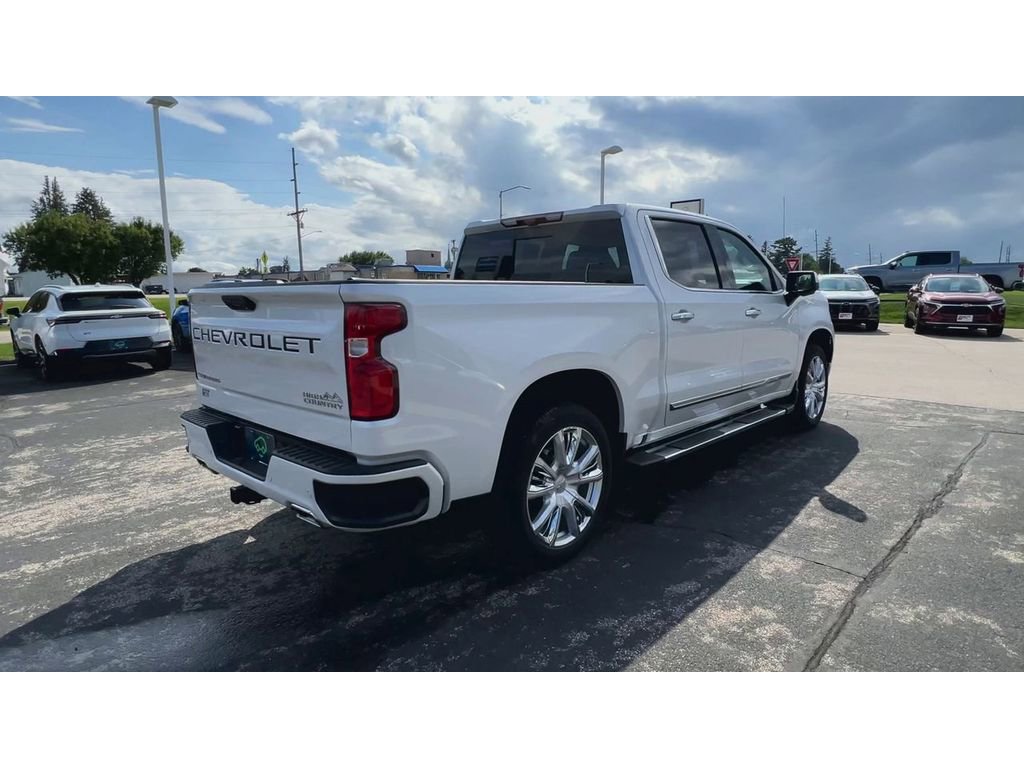 Certified 2022 Chevrolet Silverado 1500 High Country w/ High Country Premium Package image 8