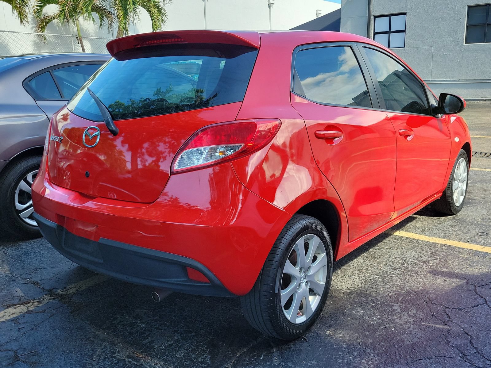 Used 2012 MAZDA MAZDA2 Touring FWD image 4