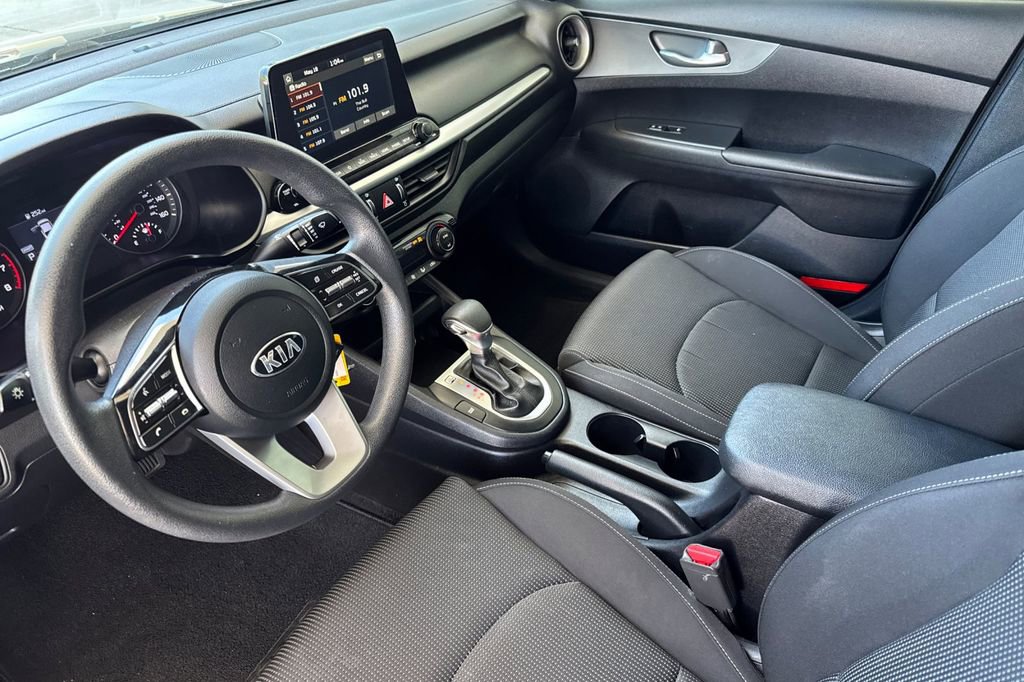 Used 2019 Kia Forte LXS FWD image 10