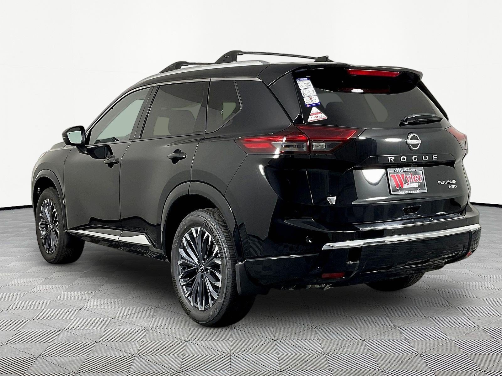 New 2026 Nissan Rogue Platinum w/ Platinum Premium Package AWD/4WD image 4