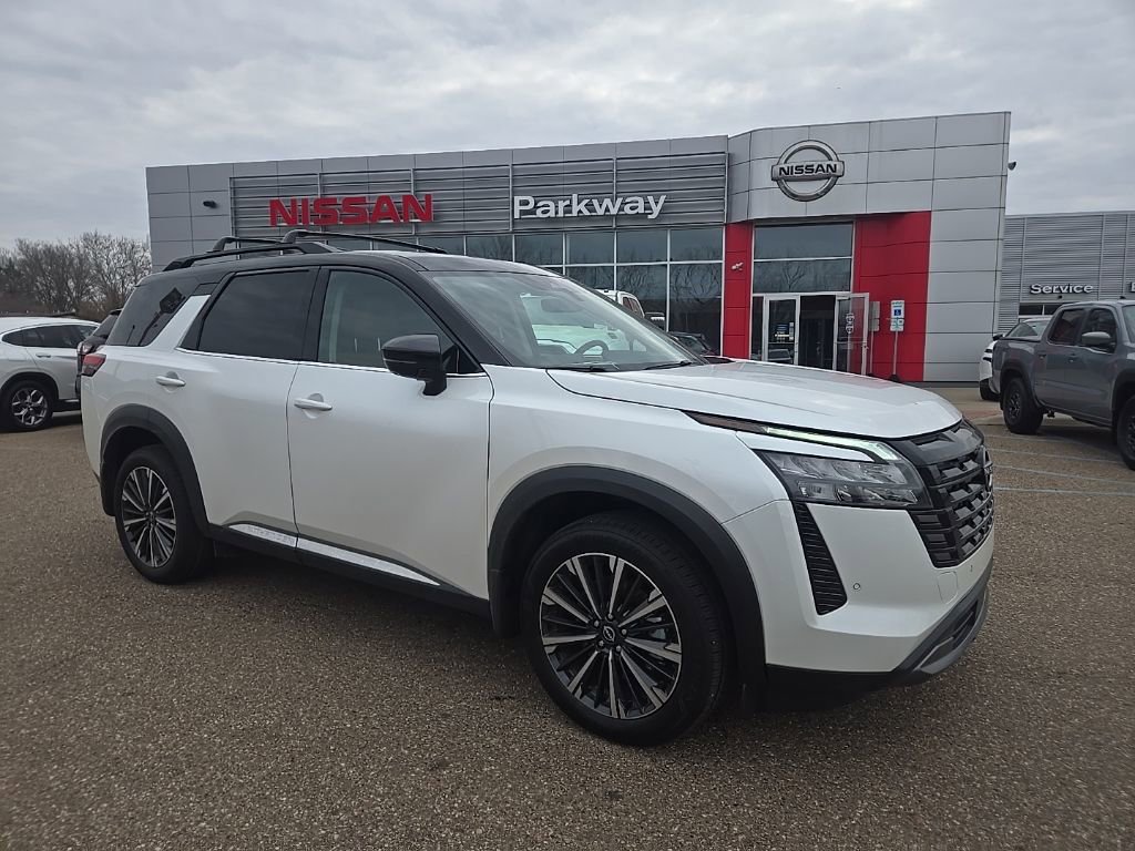 New 2026 Nissan Pathfinder Platinum