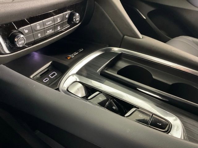 Used 2024 Buick Enclave Essence image 22