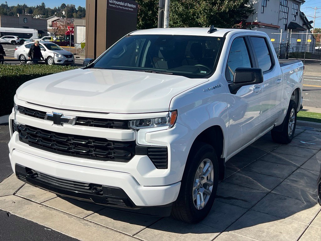 Used 2026 Chevrolet Silverado 1500 RST AWD/4WD image 3