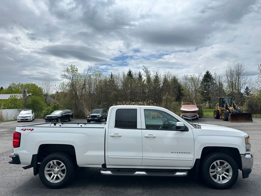 Used 2019 Chevrolet Silverado 1500 LT w/ All Star Edition AWD/4WD image 13