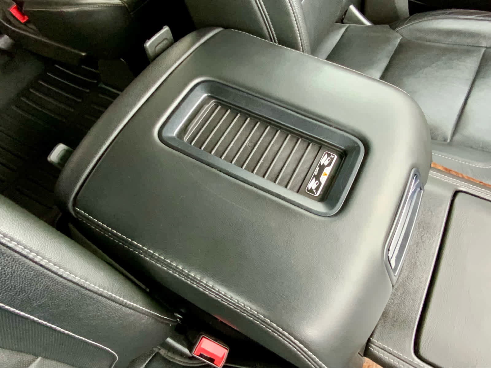 Used 2020 Chevrolet Tahoe Premier image 39