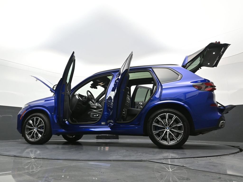 Used 2026 BMW X5 M60i image 43