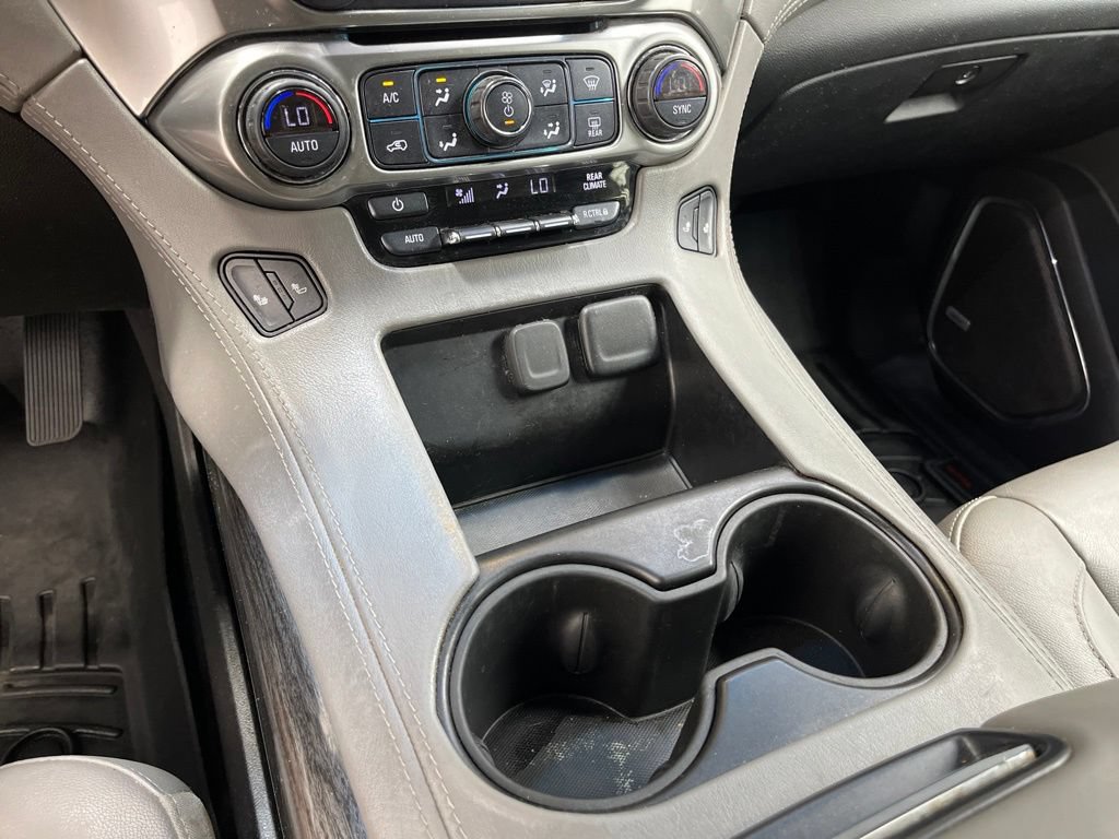 Used 2018 Chevrolet Suburban LT RWD image 27