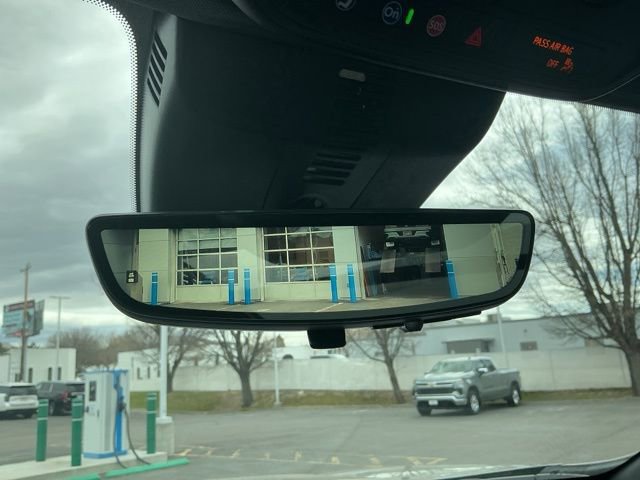 New 2026 Chevrolet Traverse Z71 w/ Driver Confidence Package image 23