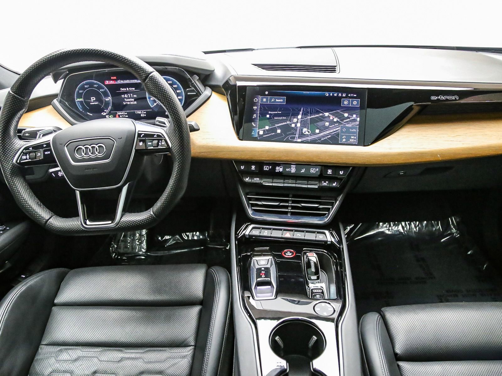 Certified 2023 Audi e-tron GT Premium Plus AWD/4WD image 13