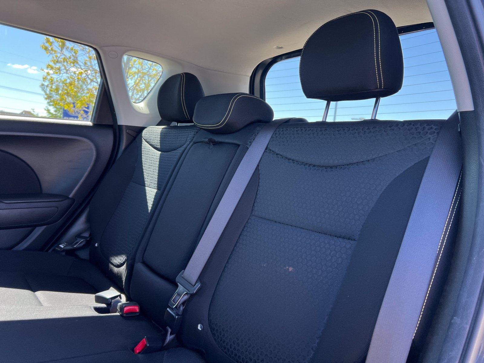 Used 2016 Kia Soul + FWD image 22