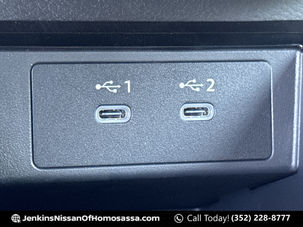 New 2026 Nissan Kicks SR w/ Cold Weather Package FWD image 36
