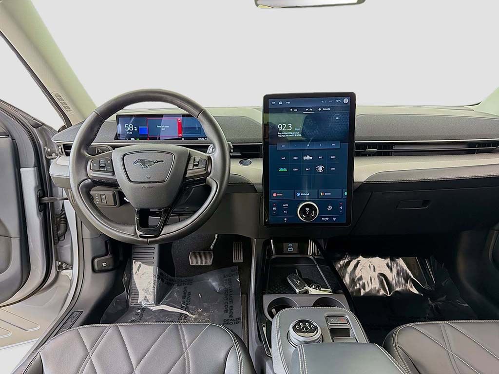 Used 2021 Ford Mustang Mach-E Select image 25