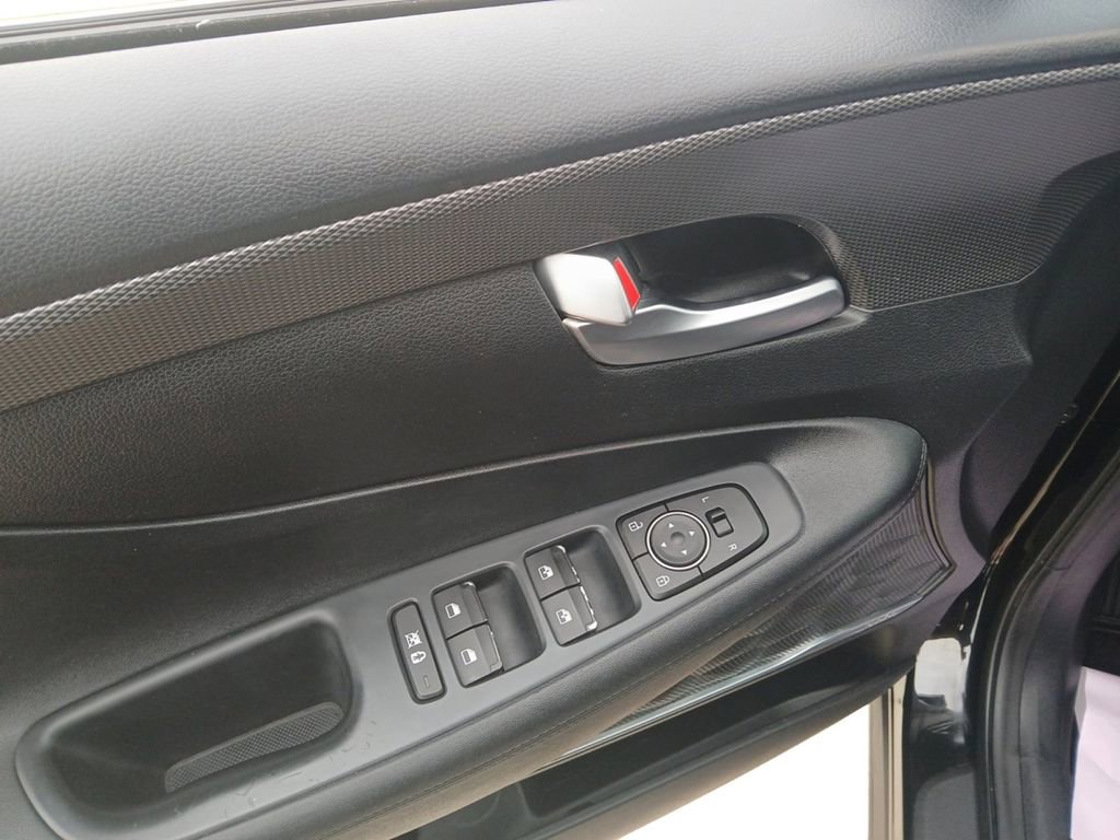 Used 2020 Hyundai Santa Fe SEL w/ Convenience Package image 21
