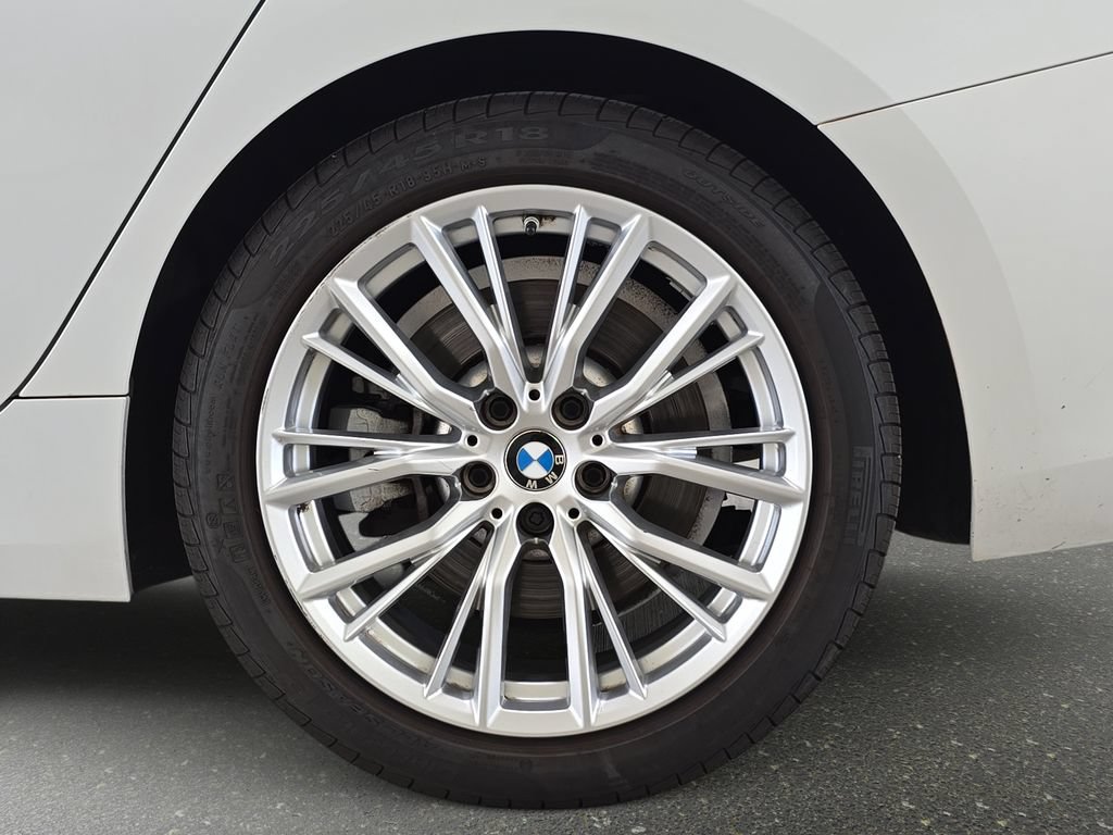 Certified 2023 BMW 330i Sedan w/ Driving Assistance Package RWD image 31