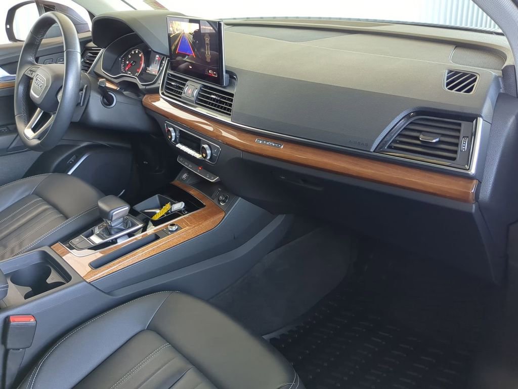 Used 2023 Audi Q5 2.0T Premium w/ Convenience Package image 20