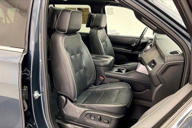 Used 2021 GMC Yukon XL SLT w/ SLT Luxury Plus Package image 6