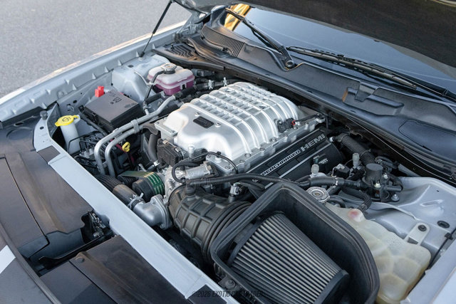 Used 2020 Dodge Challenger SRT Hellcat Redeye image 15