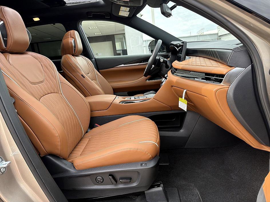 New 2026 INFINITI QX60 Autograph w/ Dark Cargo Package AWD/4WD image 21