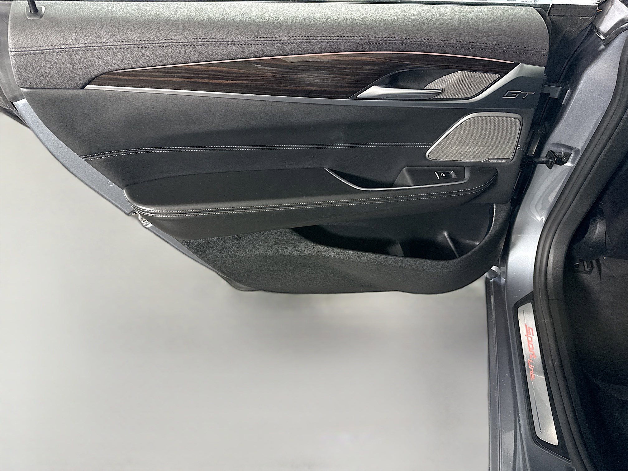 Used 2019 BMW 640i Gran Turismo xDrive w/ Luxury Seating Package image 26