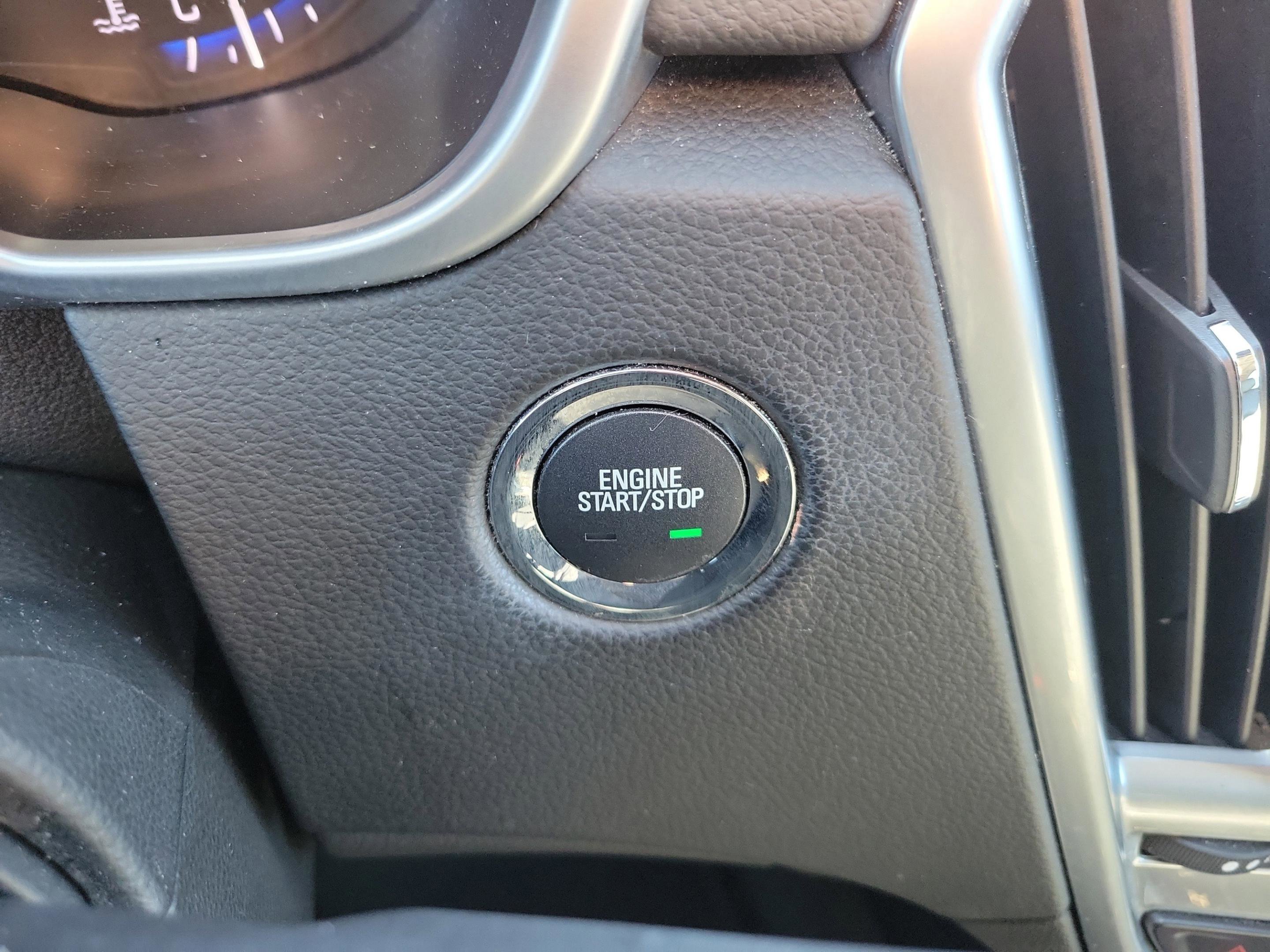 Used 2016 Cadillac SRX Luxury w/ Driver Awareness Package image 10