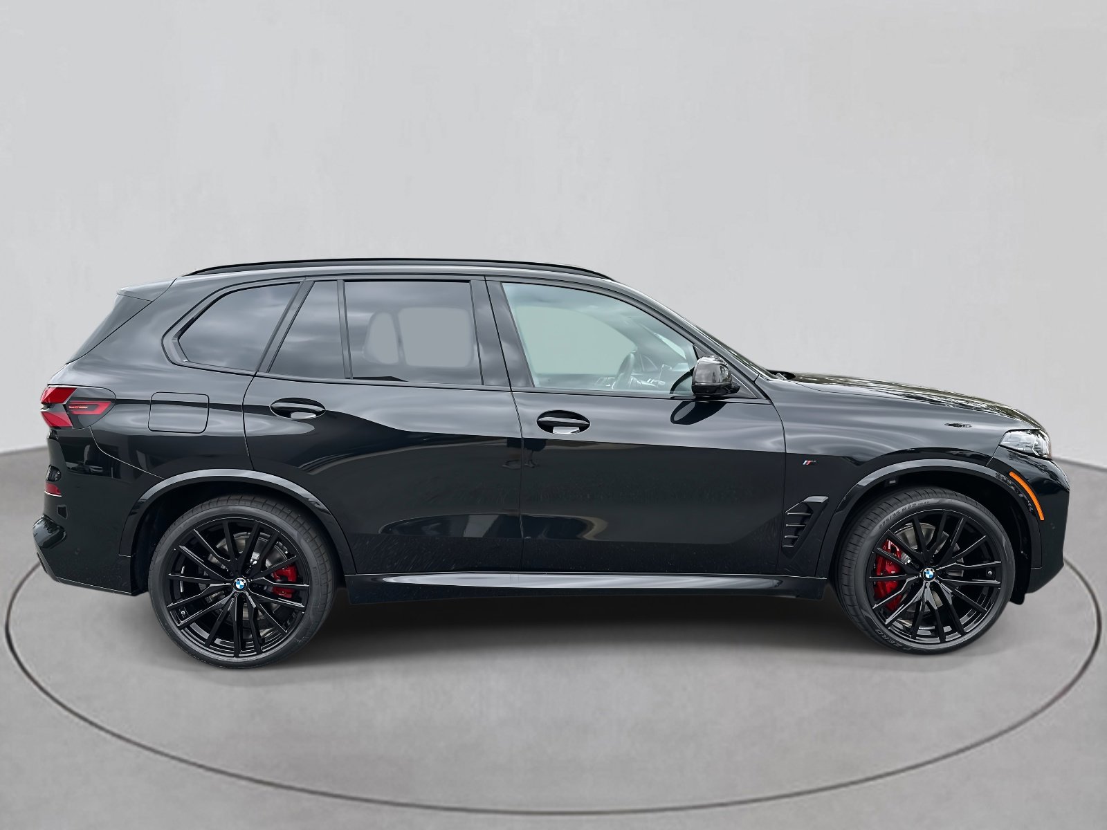 New 2026 BMW X5 M60i image 6