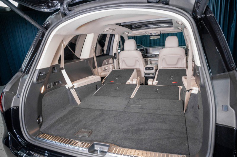 Certified 2026 Mercedes-Benz GLS 450 4MATIC image 9