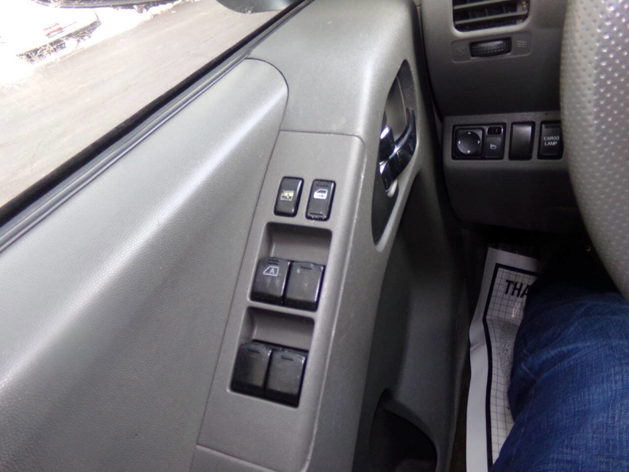 Used 2018 Nissan Frontier SV image 48