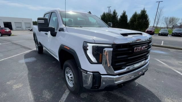 New 2025 GMC Sierra 2500 Pro w/ 1SA Pro Safety Plus Package AWD/4WD image 4