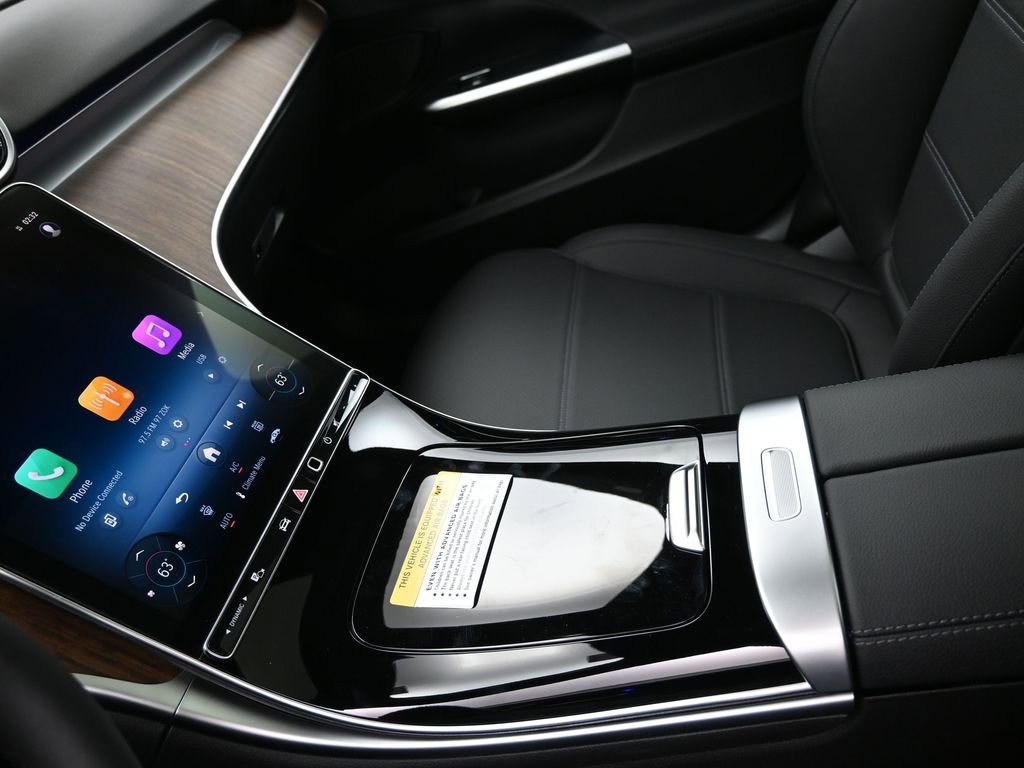 New 2025 Mercedes-Benz C 300 4MATIC Sedan image 16