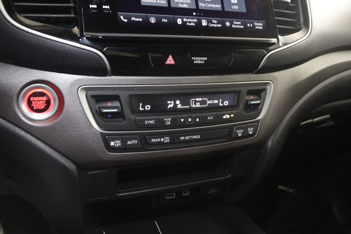 Used 2025 Honda Ridgeline Sport image 24