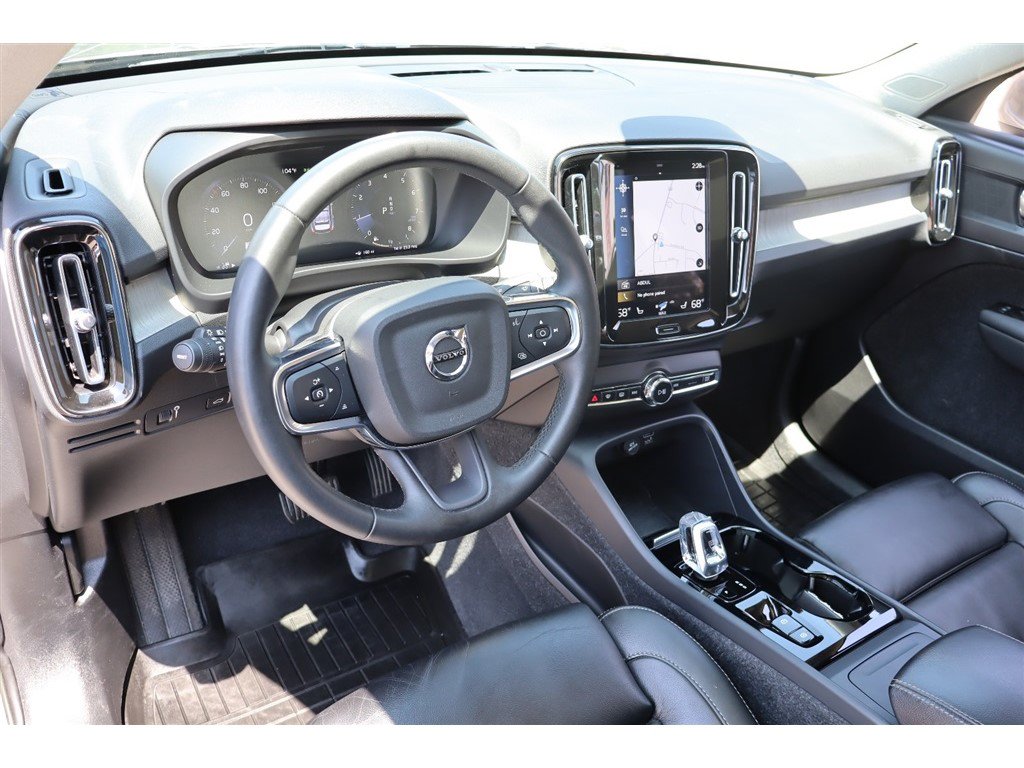 Used 2022 Volvo XC40 T5 Inscription AWD/4WD image 19