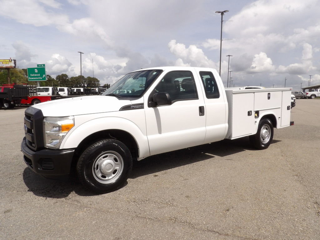 Used 2015 Ford F250 XL image 3