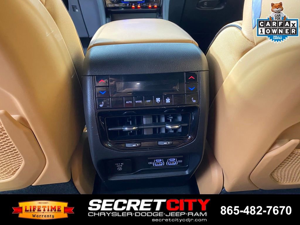 Used 2025 Jeep Grand Cherokee Summit w/ Adv Protech Group IV AWD/4WD image 28
