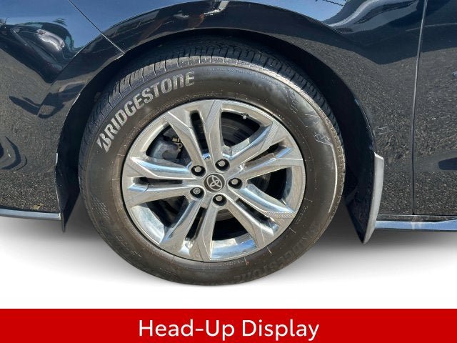Used 2023 Toyota Sienna Platinum AWD/4WD image 13