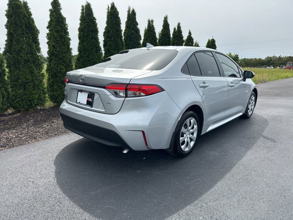 Certified 2025 Toyota Corolla LE FWD image 7