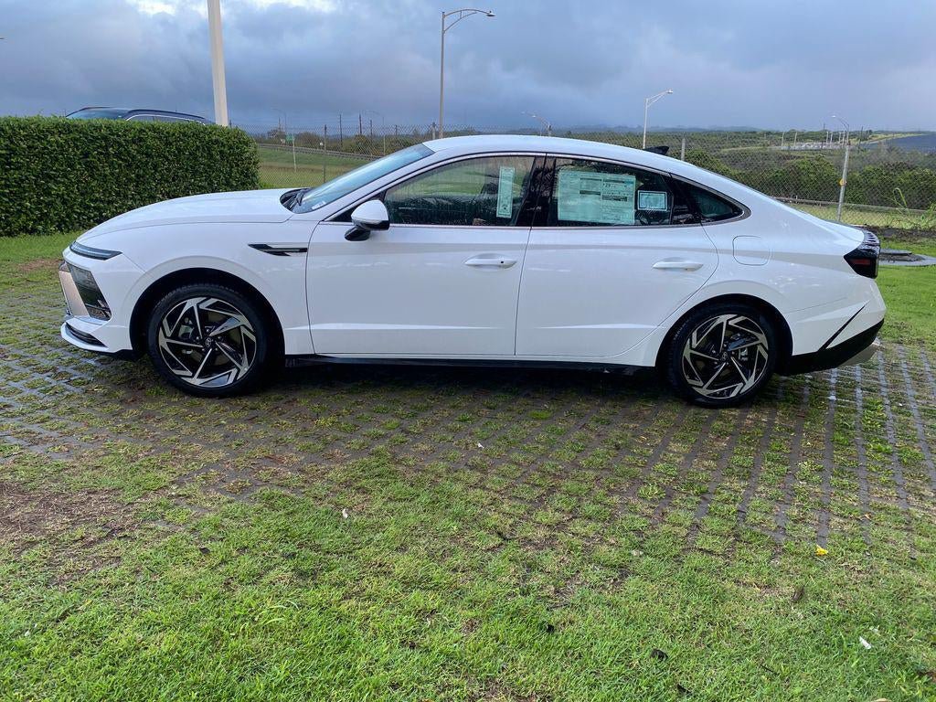 New 2026 Hyundai Sonata SEL FWD image 4