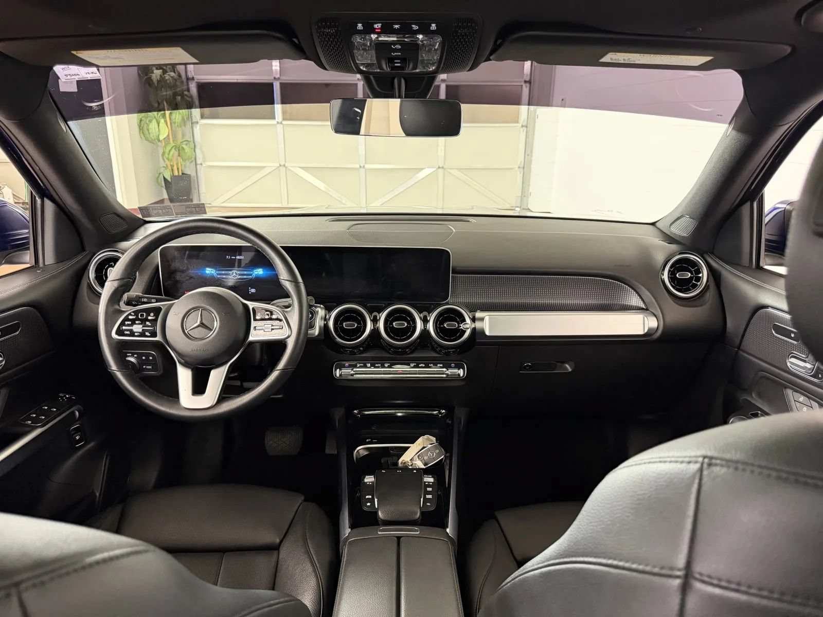 Used 2021 Mercedes-Benz GLB 250 4MATIC image 27