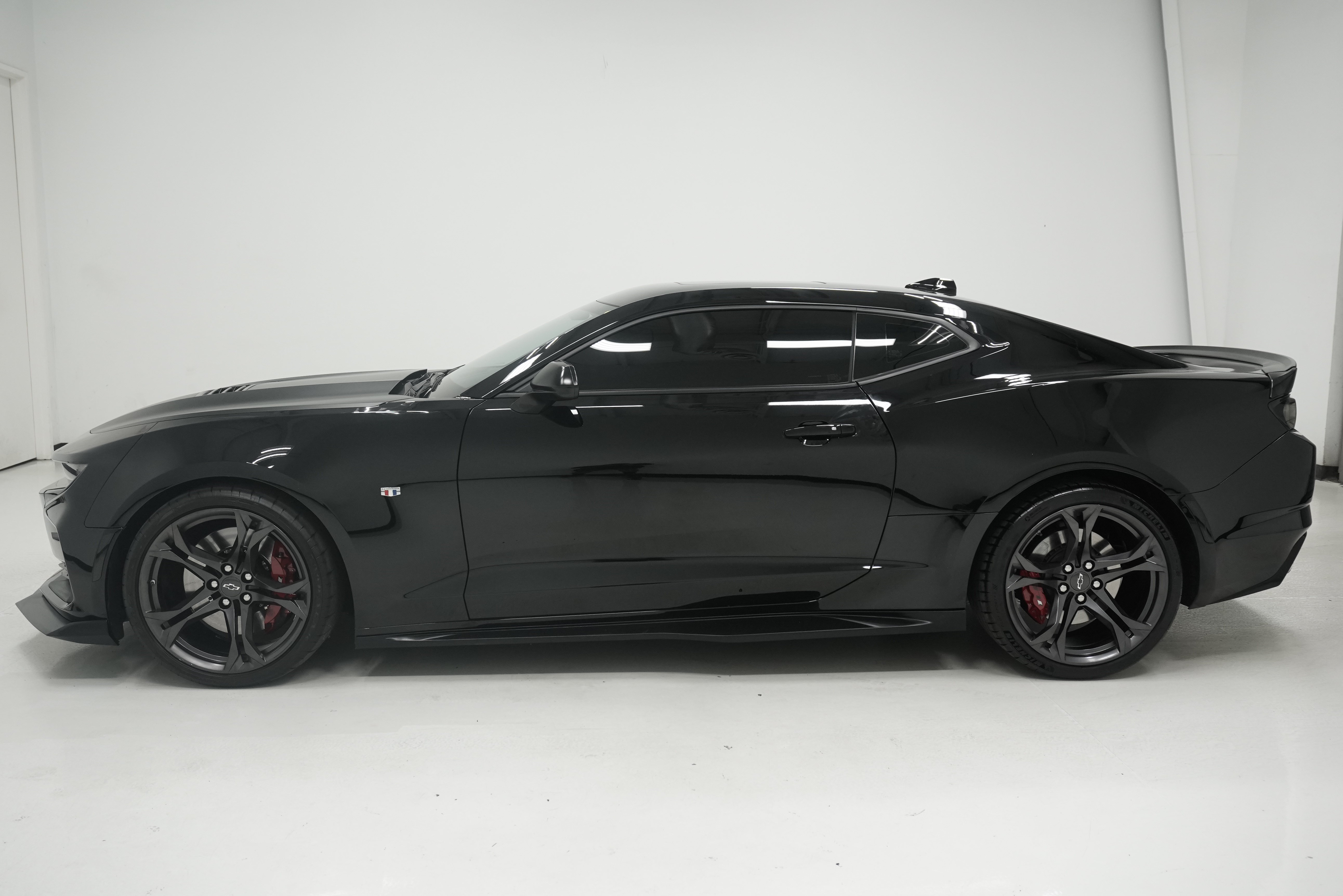 Used 2022 Chevrolet Camaro SS RWD image 7