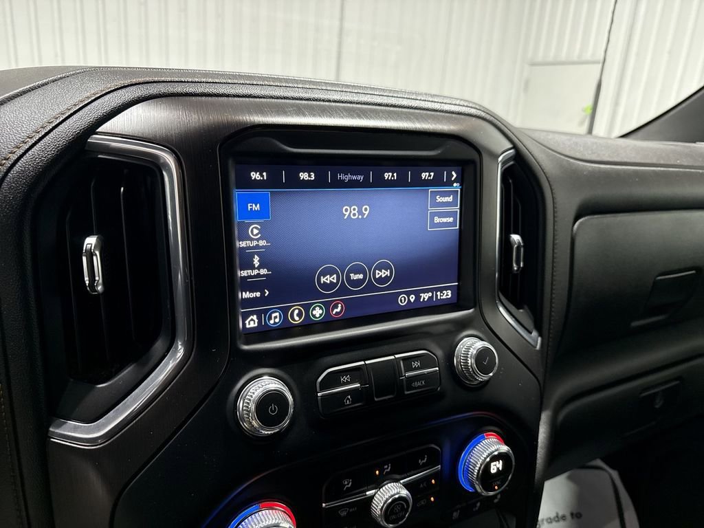 Used 2022 GMC Sierra 2500 AT4 image 13