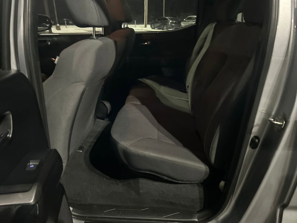 Used 2018 Toyota Tacoma TRD Off-Road image 28