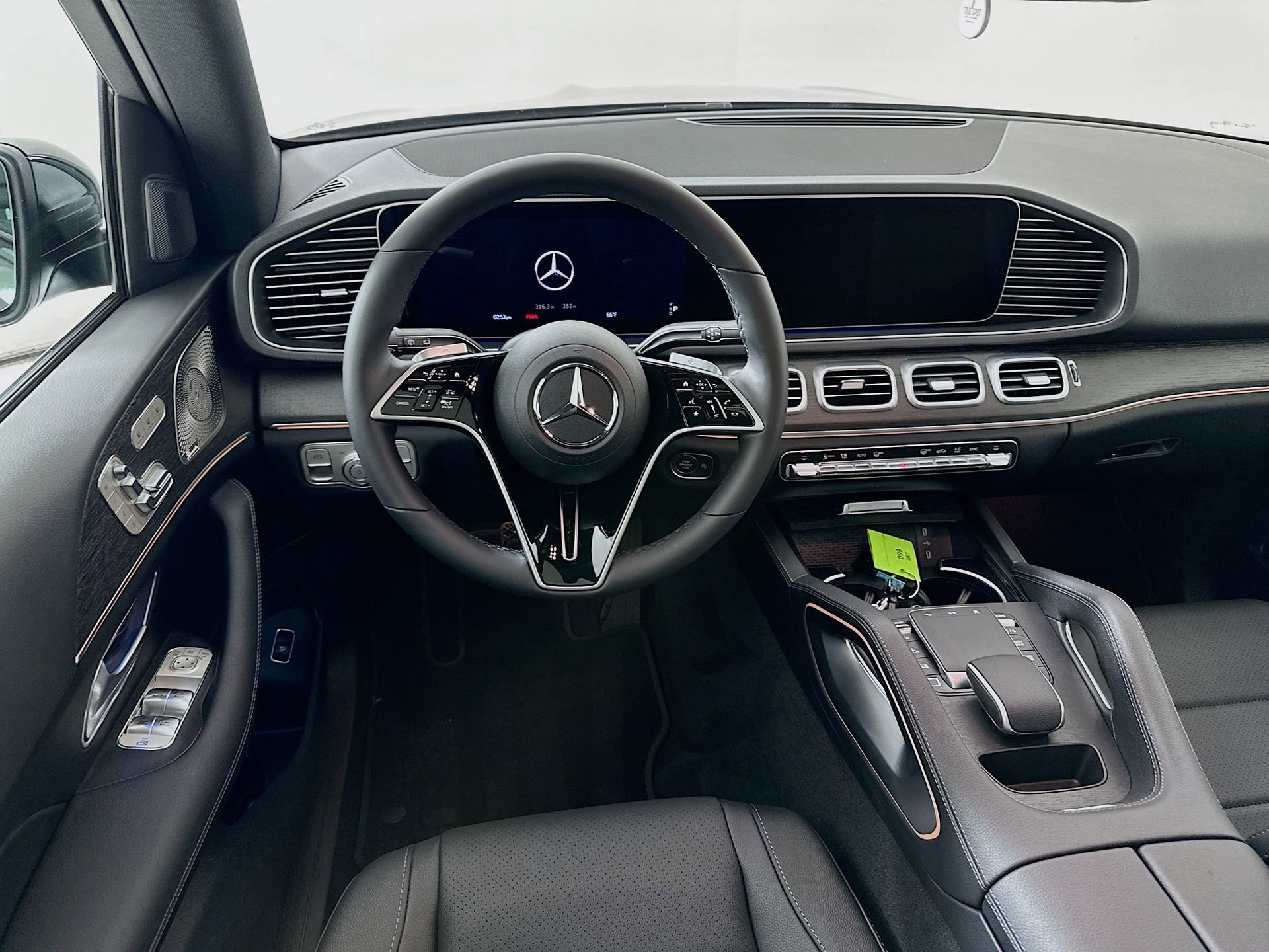 Used 2026 Mercedes-Benz GLE 450 4MATIC image 25