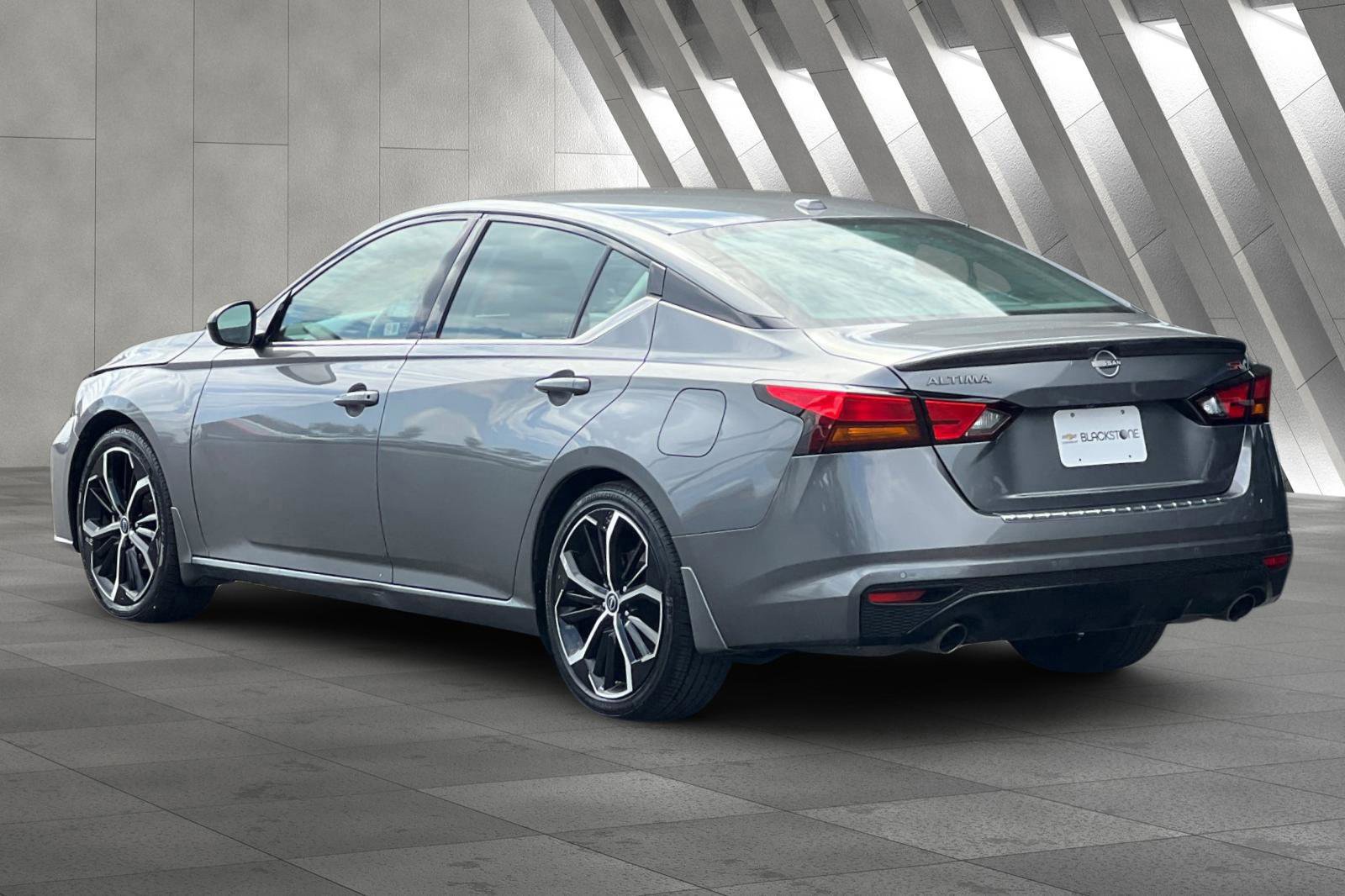 Used 2023 Nissan Altima 2.5 SR image 6