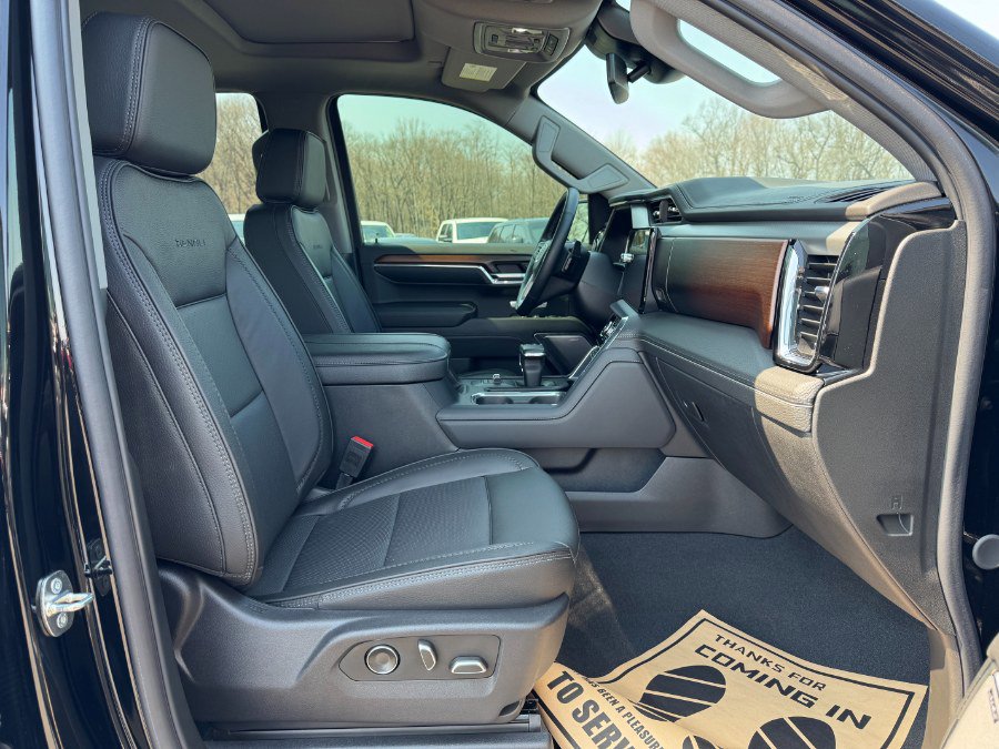 Used 2024 GMC Sierra 1500 Denali AWD/4WD image 18