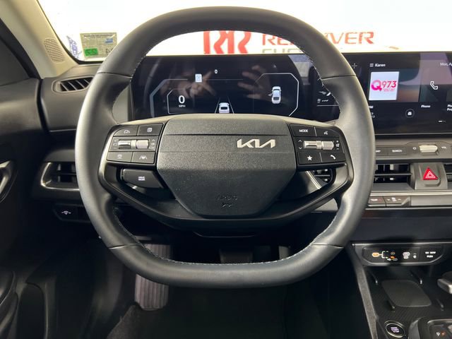 Used 2025 Kia K4 EX image 15