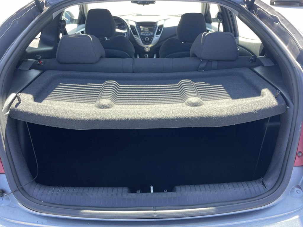 Used 2014 Hyundai Veloster image 11