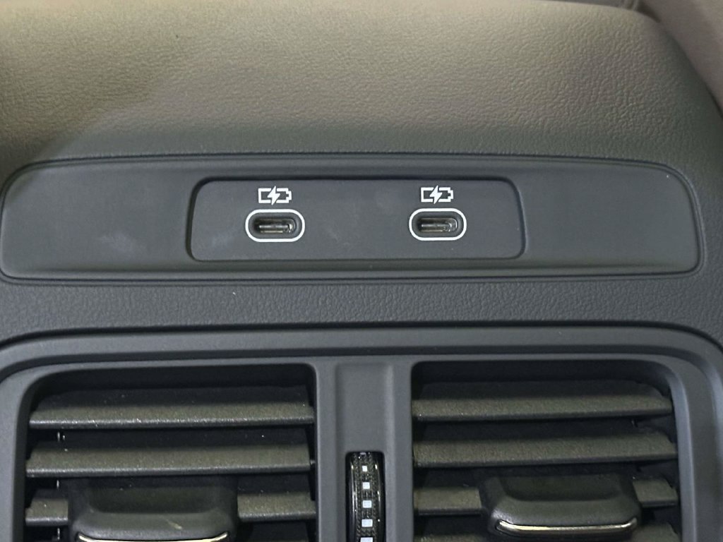 Used 2025 Audi Q5 Premium Plus w/ Premium Plus AWD/4WD image 16